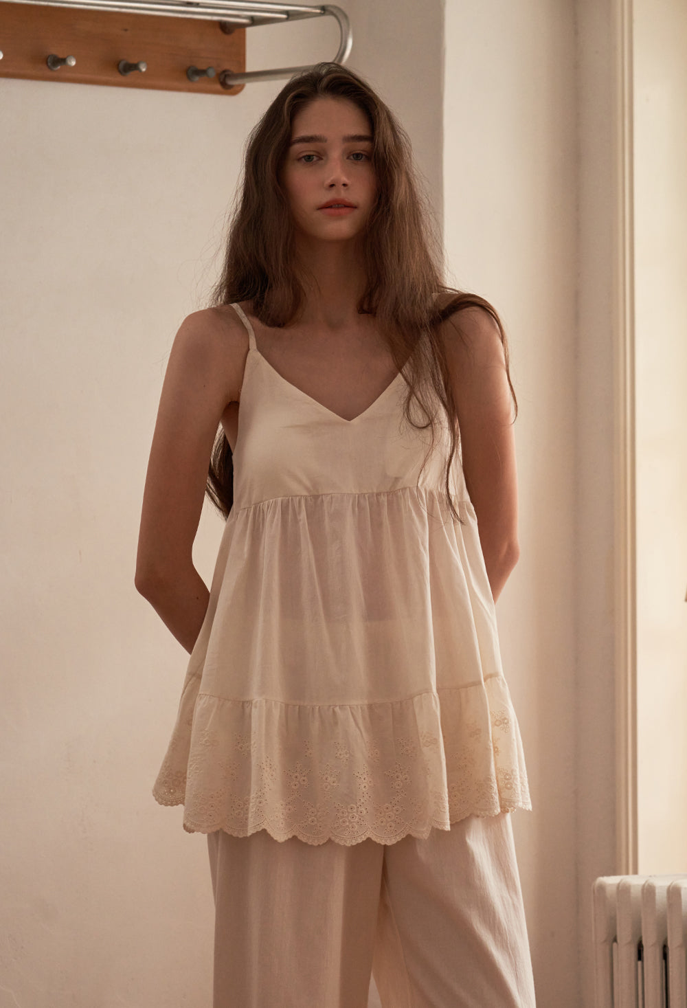 Airy Sleeveless Top Cream