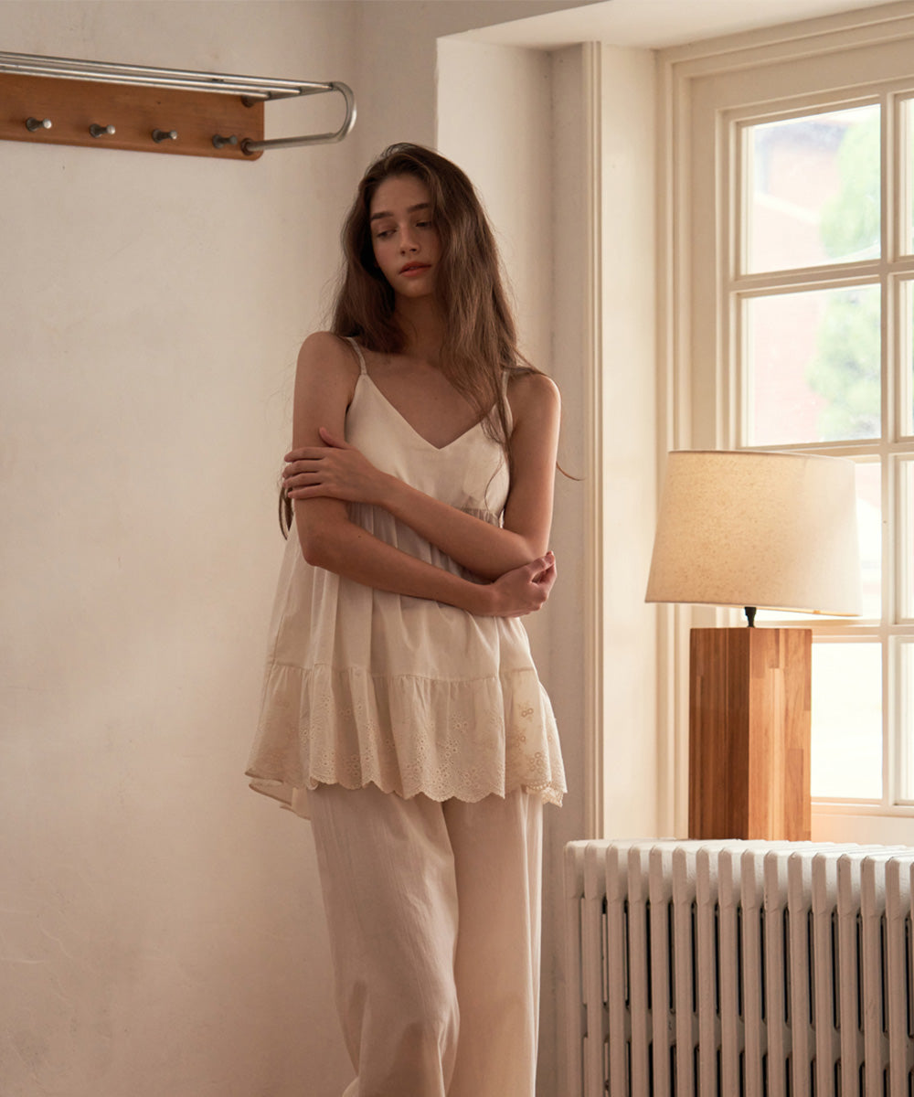 Airy Sleeveless Top Cream