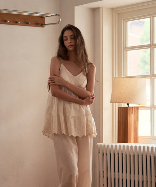 Airy Sleeveless Top Cream